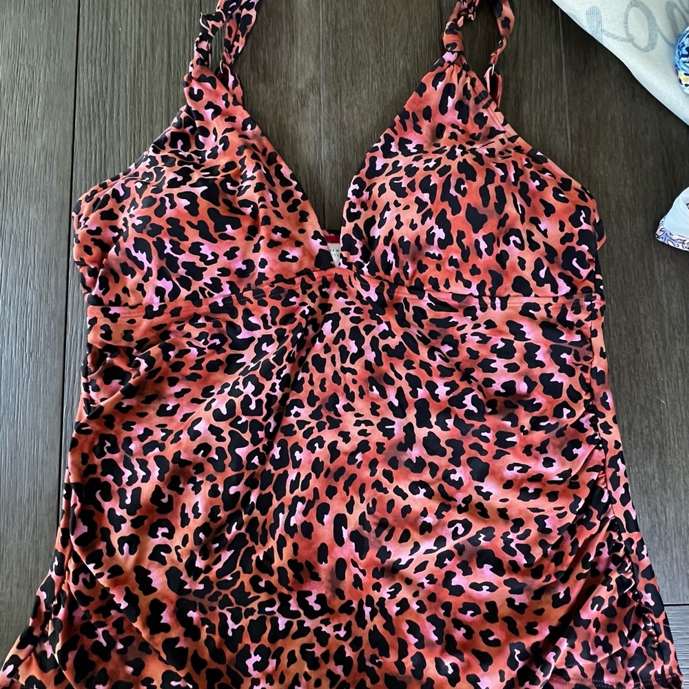 Leopard print tankini top Size XL